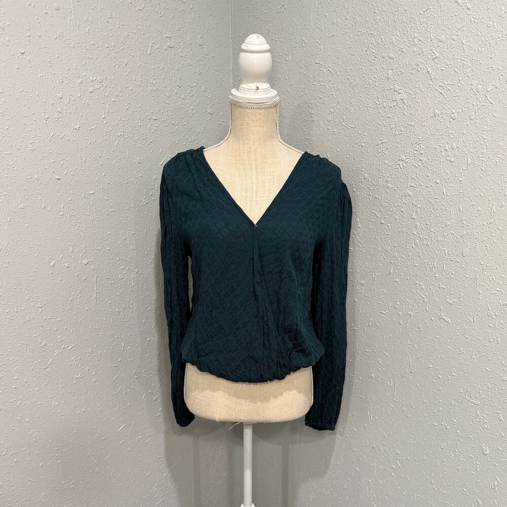 Love on a Hanger Elegant Dark‎ Green V-Neck Women's Top